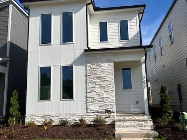 107 Parkland Dr, Pittsboro, NC 27312