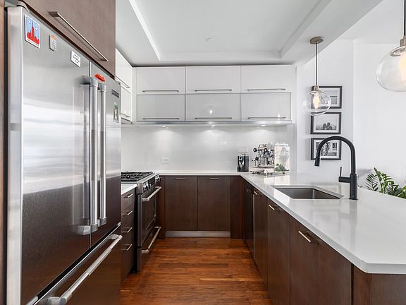 4th image of 214 N 11th St #4D