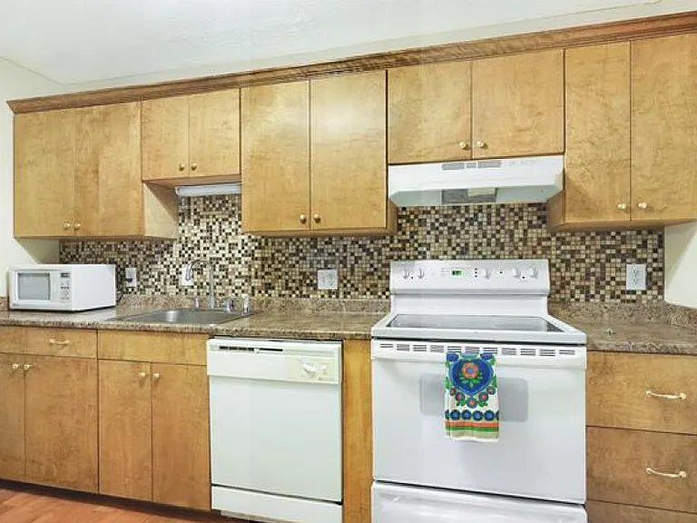 9 Strawberry Bank Rd — Photo 9