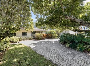 19834 Riverside Dr, Jupiter, FL 33469