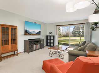 2250 Midland Grove Rd APT 108, Roseville, MN 55113