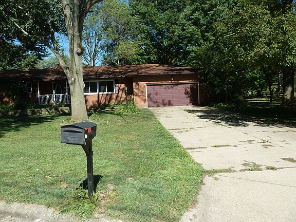 2nd image of 371 Nye Dr