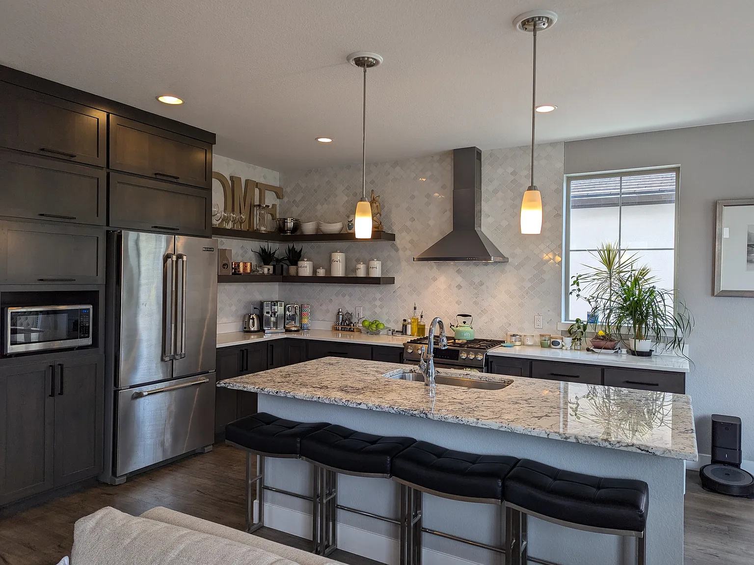 4 bed, 3.5 bath, 3100 sqft, $4,400 — Photo 4