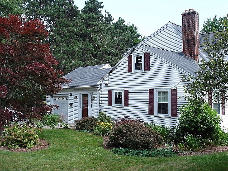1st image of 124 Polley Ln