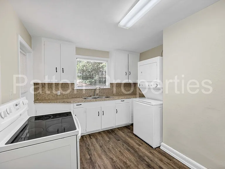 209 S Harden St #209 — Photo 6