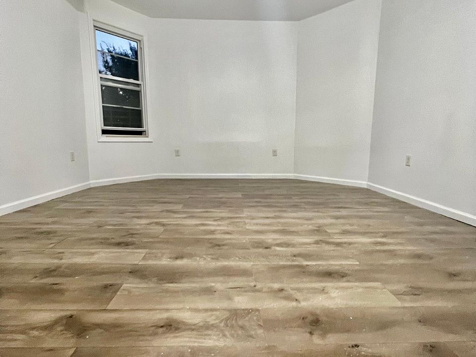 1st image of 245 N 11th St Floor 2