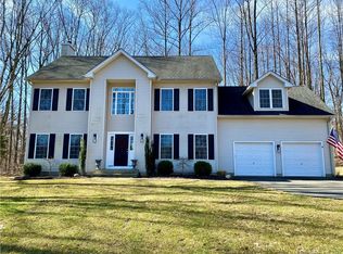 26 Westin Ct, Cheshire, CT 06410