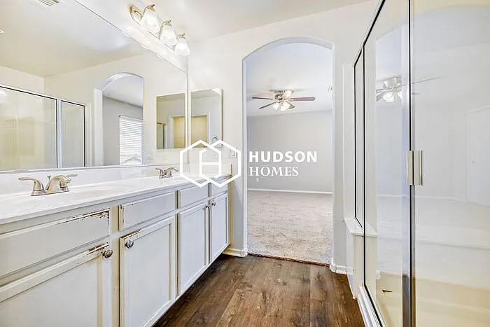 5638 S 10th Dr — Photo 17