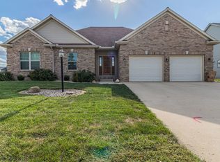 2907 Wendover Pl, Champaign, IL 61822