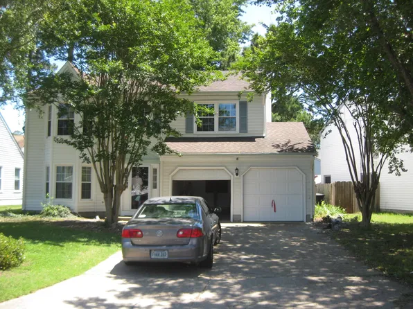 916 Roundtable Ct, Virginia Beach, VA 23464