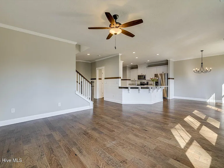 1003 Glenhaven Dr — Photo 7