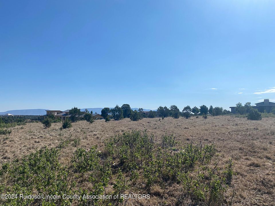 2nd image of 236 Lincoln Hills Dr