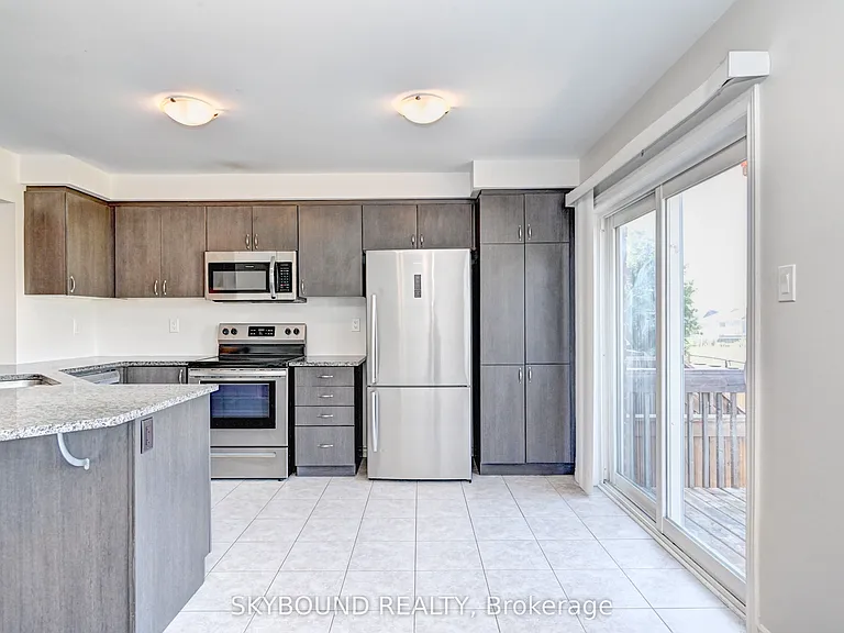 260 Waterbrook Ln — Photo 16