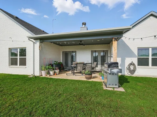 121 Bluegrass Trl, Springtown, TX 76082