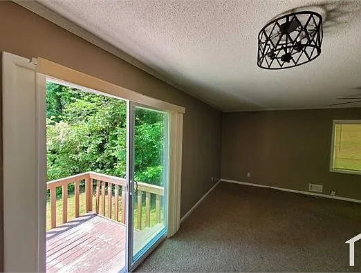 2606 Burdett Rd — Photo 10