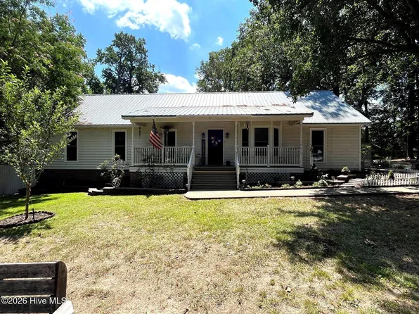 8879 Cliffdale Rd, Fayetteville, NC 28314