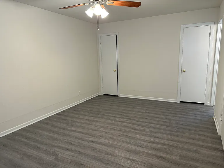 4001 Greeley St #14 — Photo 4