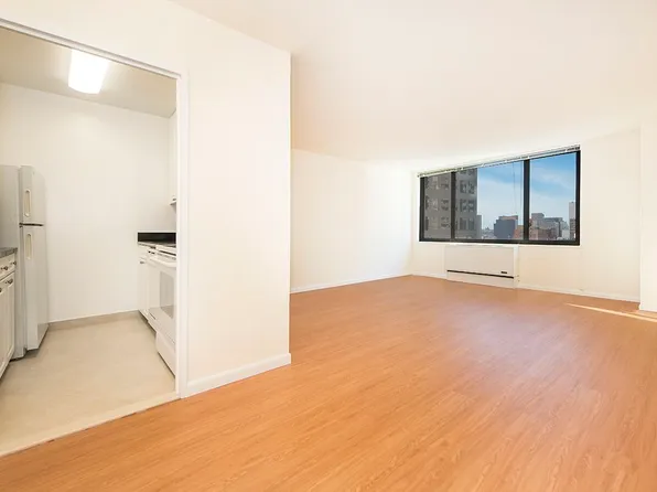 211 West 56th Street image 4 of 13