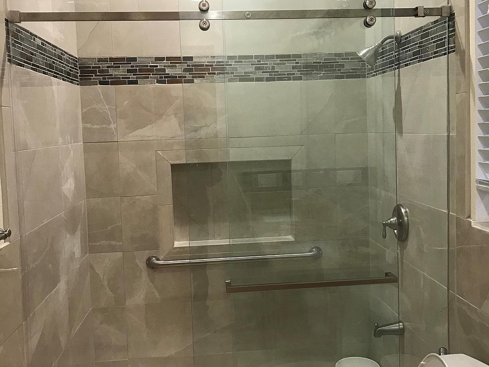 2nd image of 8046 Sunset Cir