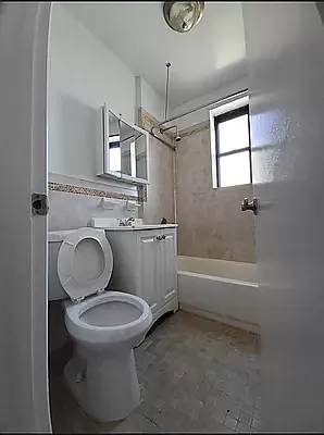 Rented by Voro Purple LLC | media 5
