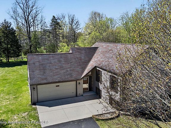3rd image of 5126 Sleight Rd