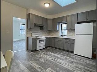 1576 Gates Ave #1, Ridgewood, NY 11385