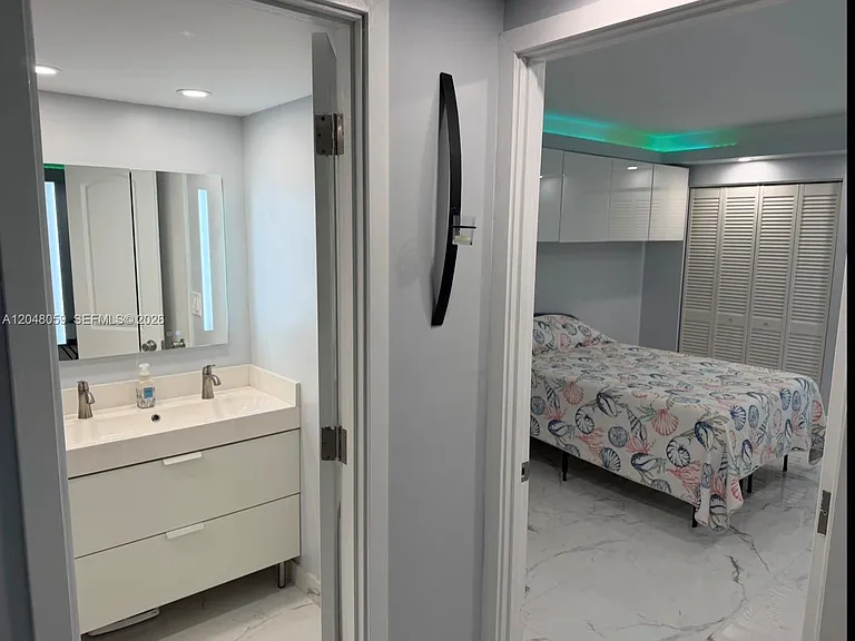 3140 S Ocean Dr #1003 — Photo 17