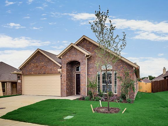 2nd image of 1814 Silver Oak Dr