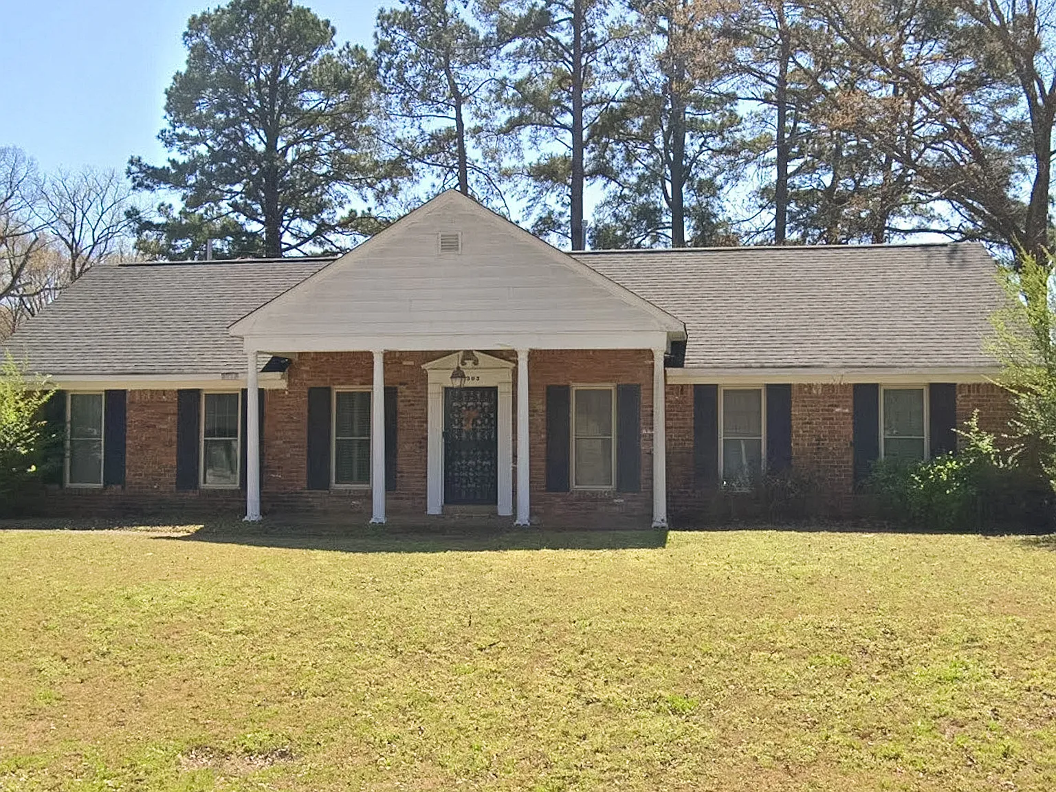 5305 Oak Meadow Avenue - 1 — Photo 1