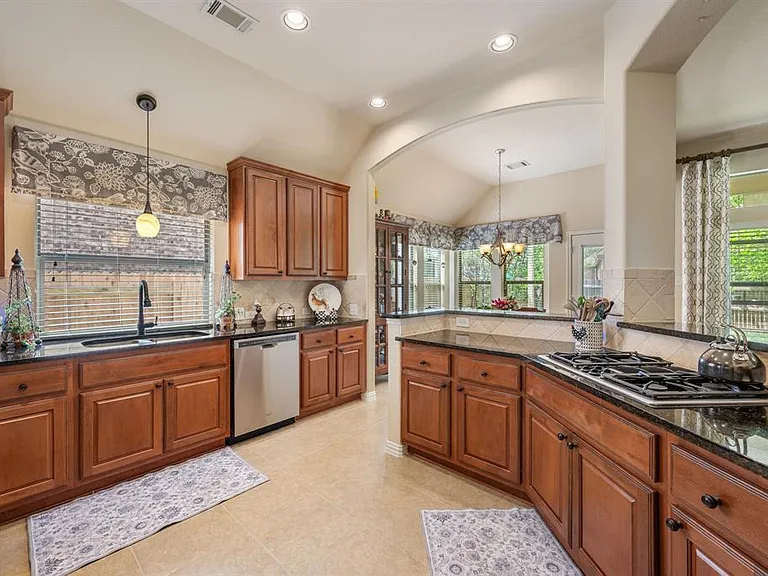 2748 Marshall Trl — Photo 15