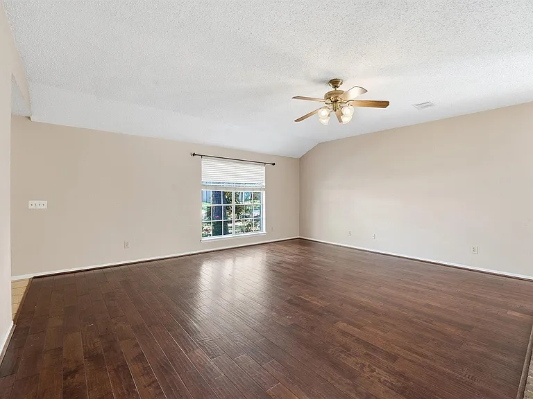 17219 Kettle Creek Dr — Photo 8