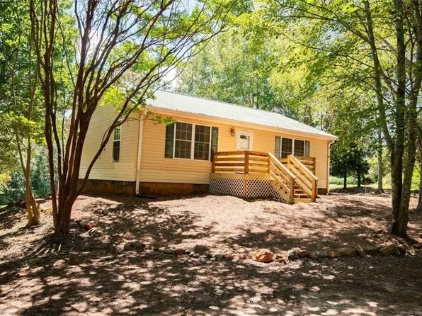 7073 Smithfield Rd, Bowdon, GA 30108