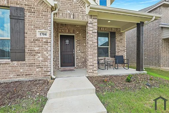 1704 Emilia Dr — Photo 10