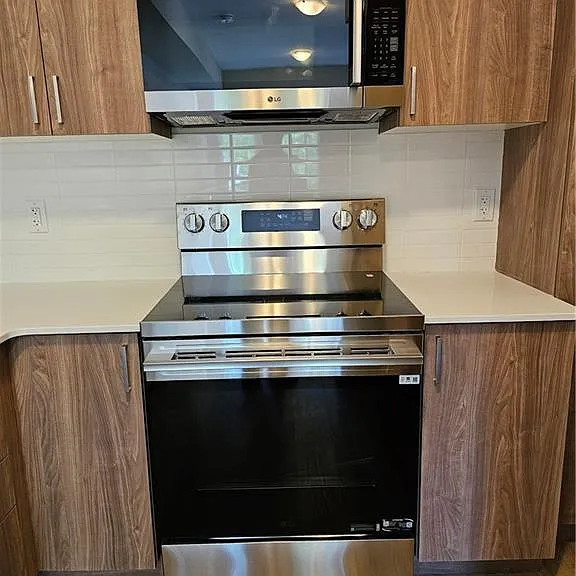 721 Dolph St N #2 — Photo 6