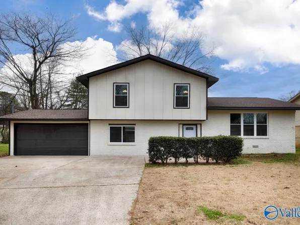 5016 Lori Cir NW, Huntsville, AL 35810