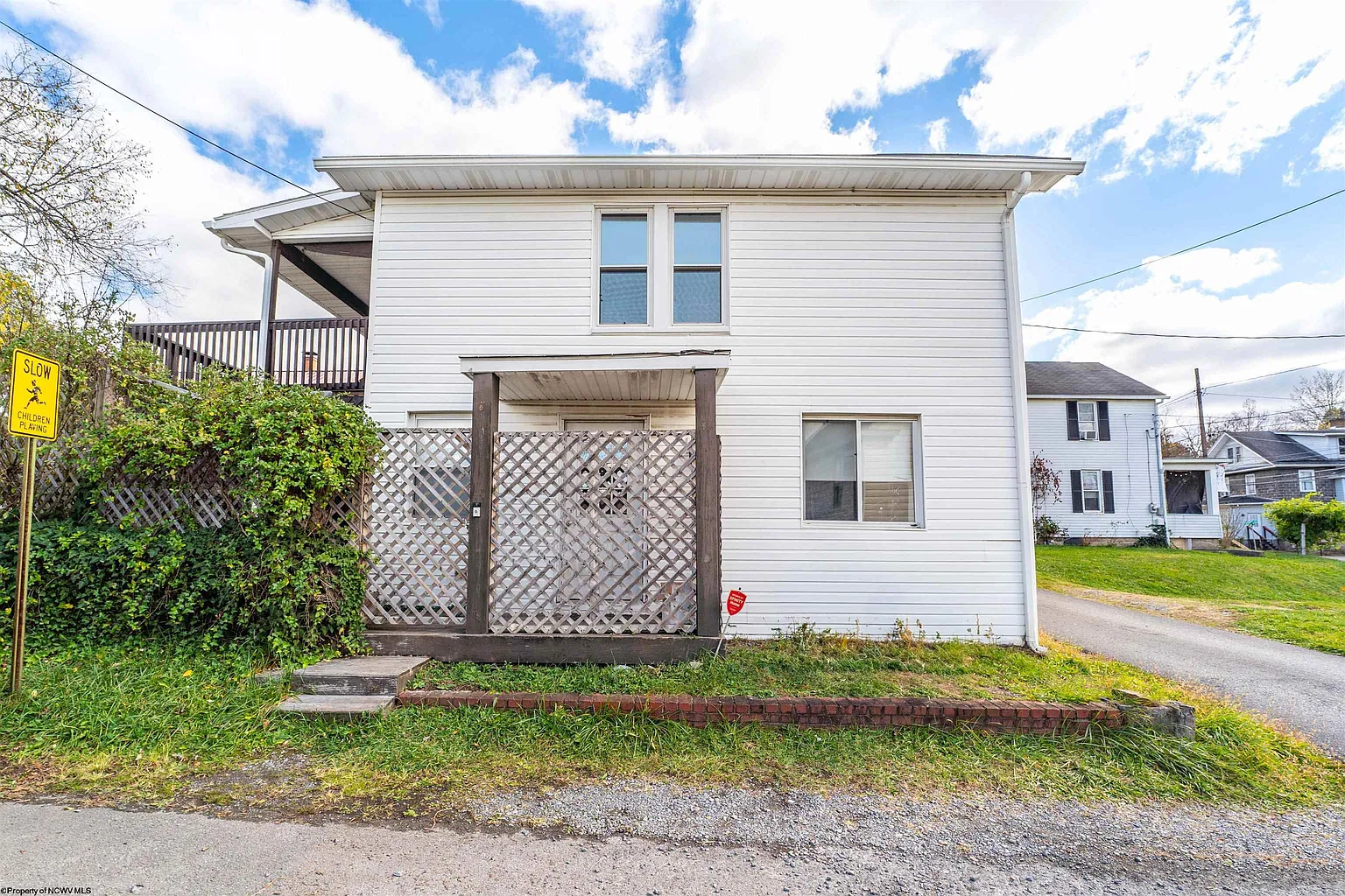 221 Snyder St photo 1