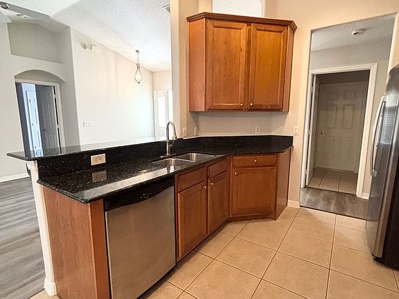 3rd image of 3048 Verbena Dr