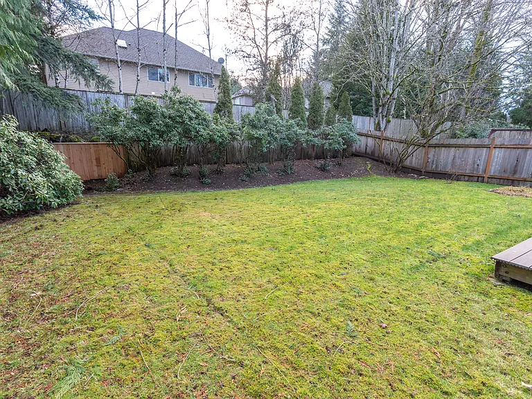 24459 SE 46th St — Photo 28