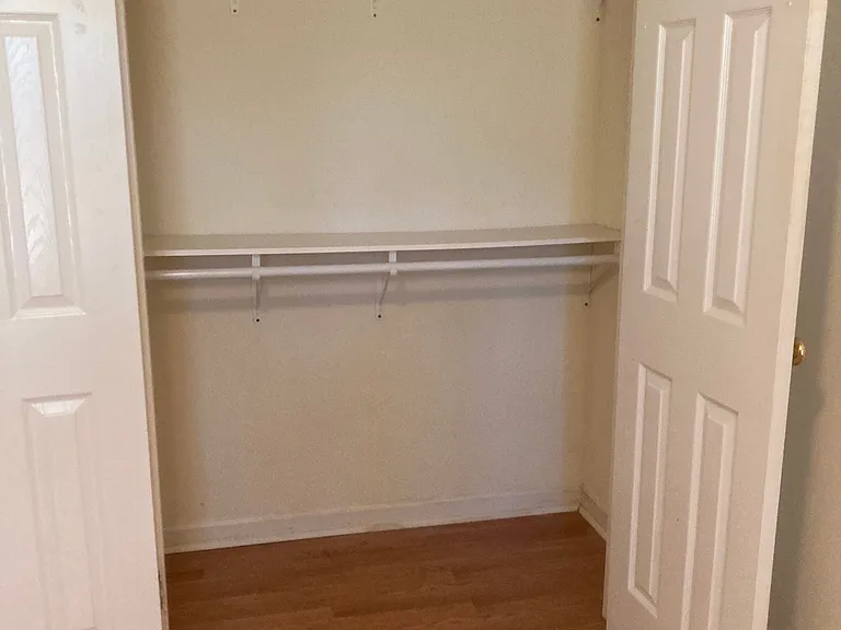 606 Windcrest Dr — Photo 10