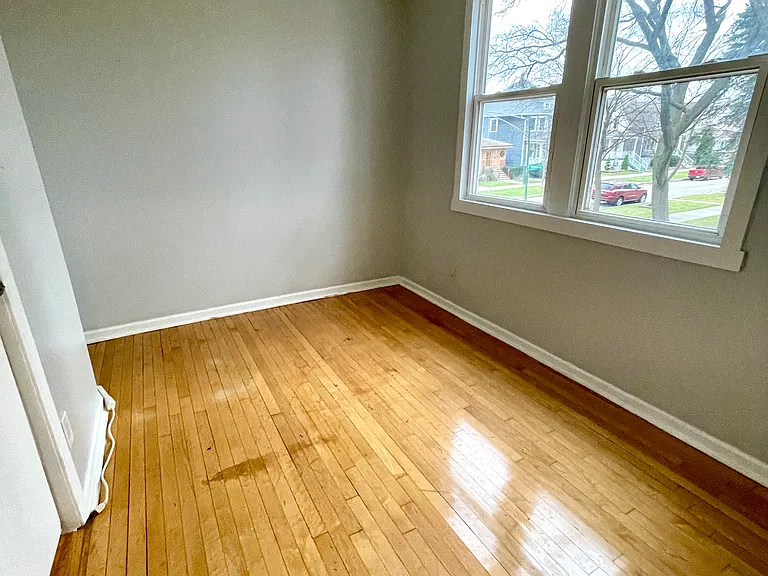5858 W Dakin St #1 — Photo 8