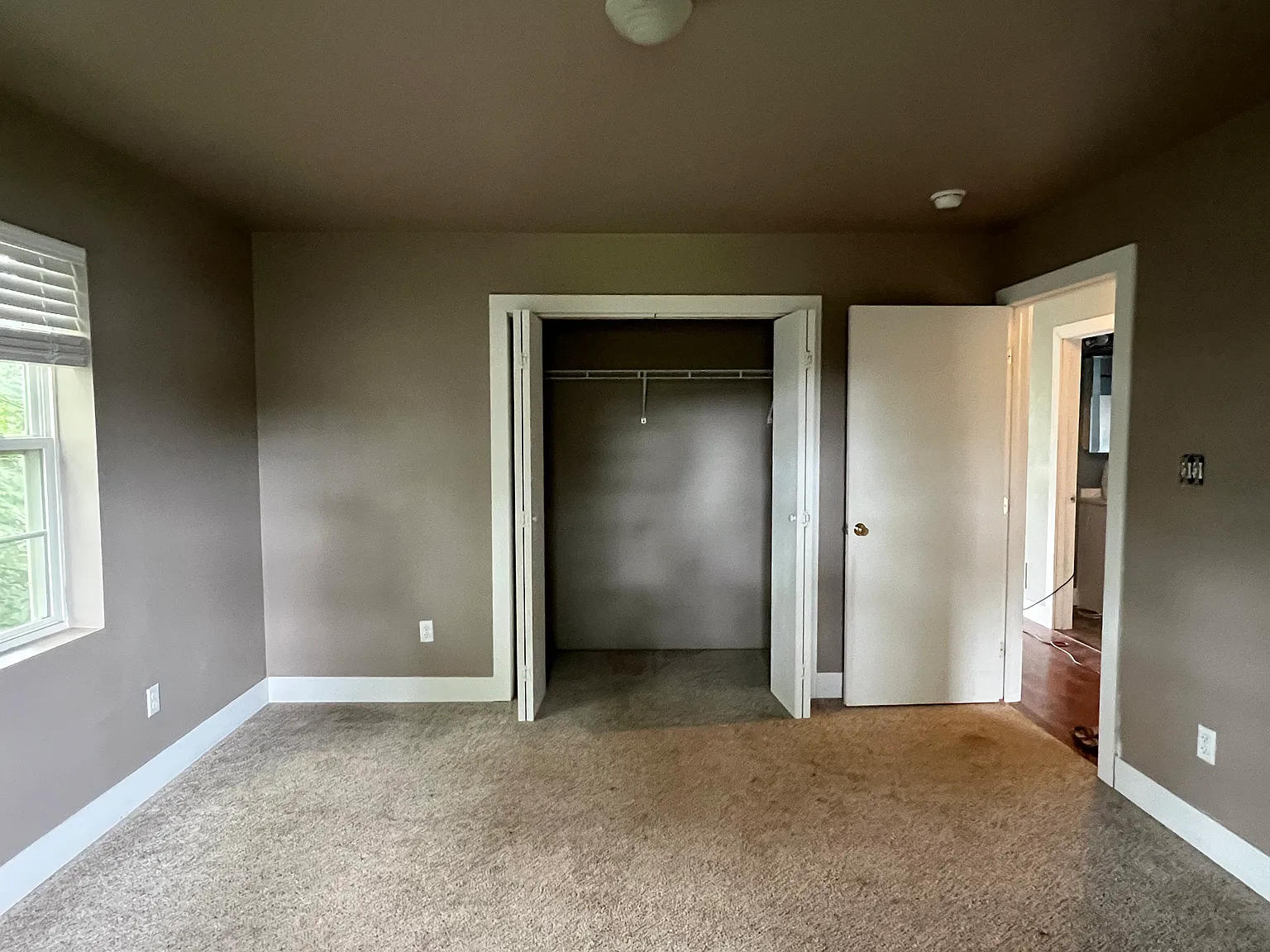 2 bed, 825 sqft, $1,800 — Photo 3