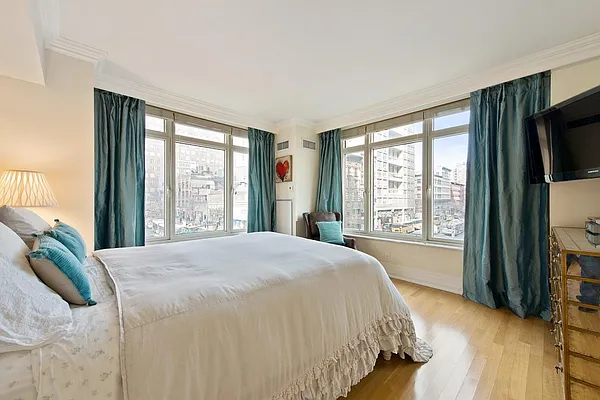 Sold by Corcoran | media 12