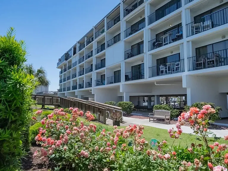 222 Carolina Beach Ave N #213 — Photo 4