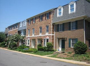 3320 2nd St S, Arlington, VA 22204