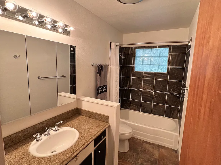 3604 Pitt St NE — Photo 16