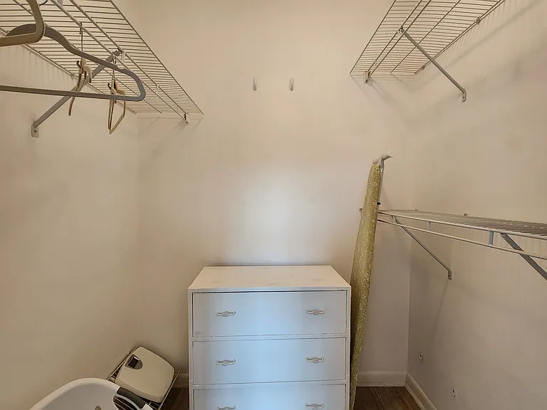 2000 Alamanda Dr #206 — Photo 8