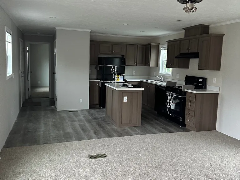 Groveland Manor — Photo 113