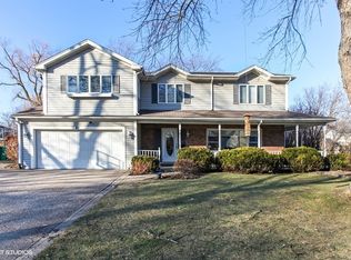 88 Mulberry East Rd, Deerfield, IL 60015
