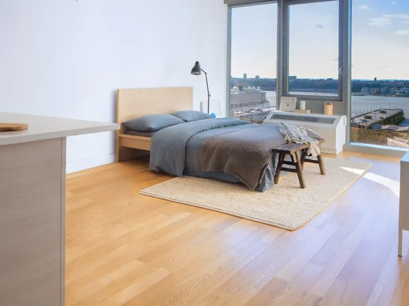 550 West 54th Street image 1 of 31