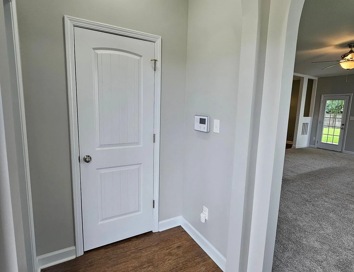 4 bed, 2.5 bath, $2,000 — Photo 3